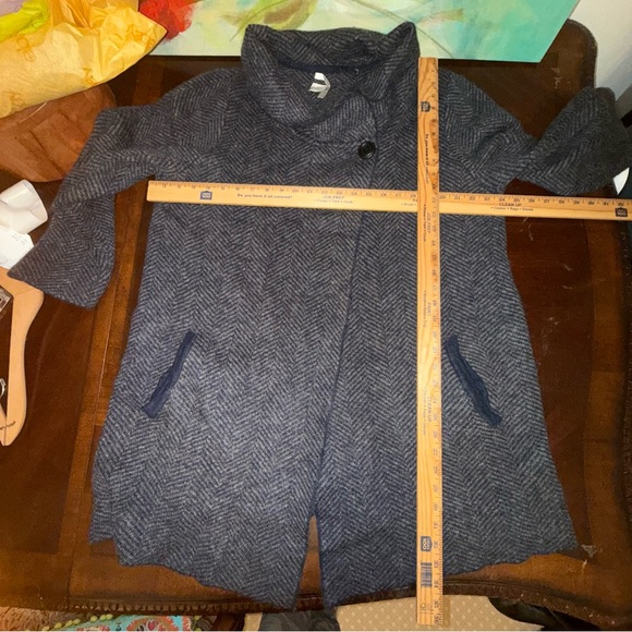 Max Studio Gray Cardigan Asymmetrical Button Pockets Womens Size 2X Herringbone - Picture 7 of 7